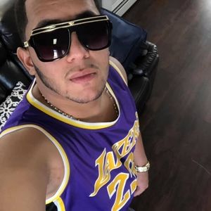 Meet your Posher, Maxwell